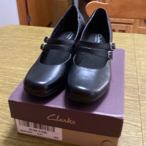 Clarks Black Dream Honor Bendable 2 Strap buckles Dress Shoes 8.5 - Picture 9 of 10